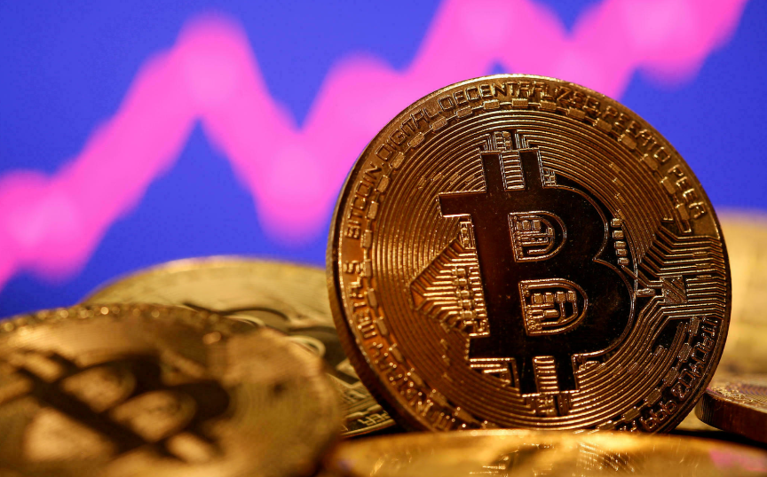 比特币回升，短时突破77,000美元大关的深度解析
