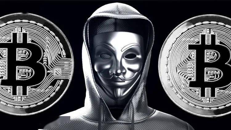 黄金面具背后的神秘身影，比特币创始人中本聪现身班加罗尔庆祝五十岁生日